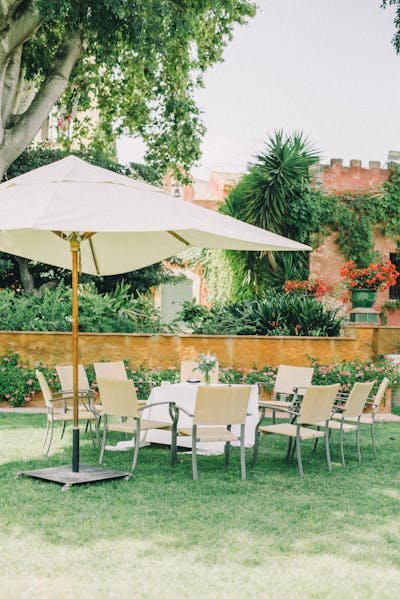 Location de parasols : l'ombre idéale pour vos garden parties